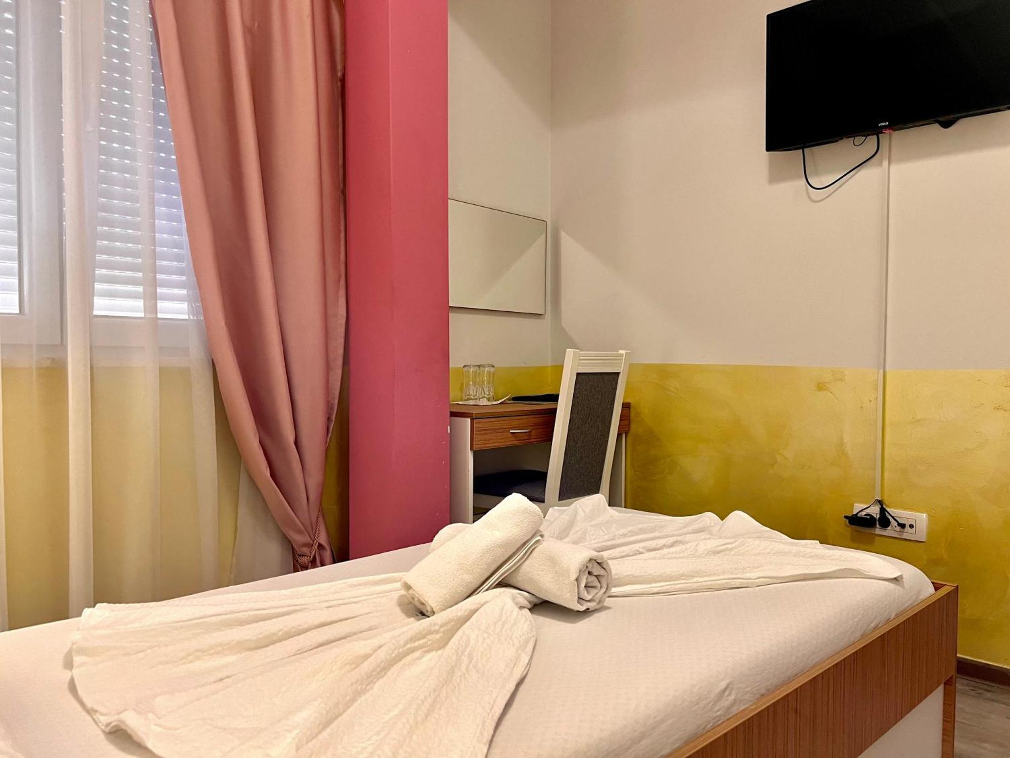 Nur Motel
